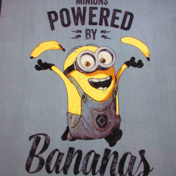 Despicable Me Minions Love Bananas 71" x 58" Fleece Blanket - Picture 1 of 2